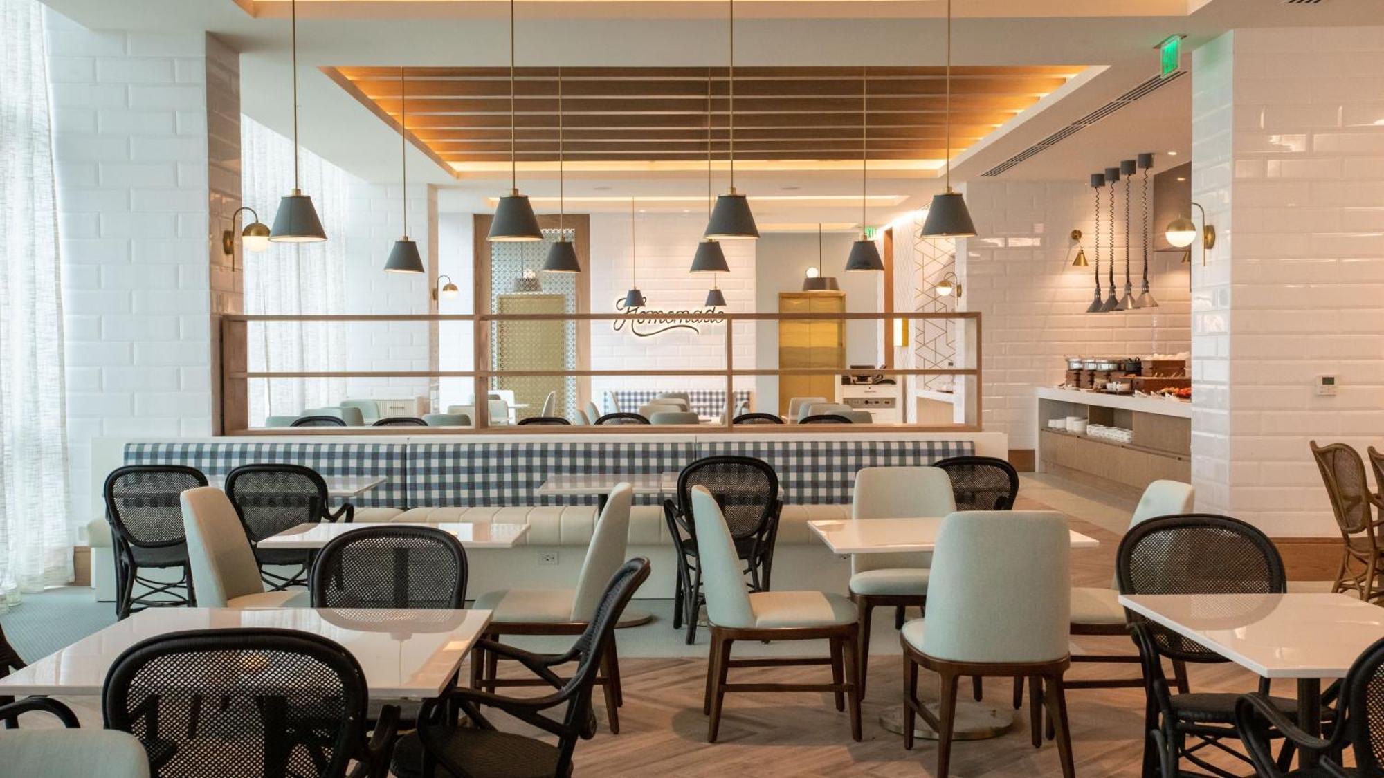 Courtyard By Marriott Santo Domingo Piantini Hotel Exterior photo
