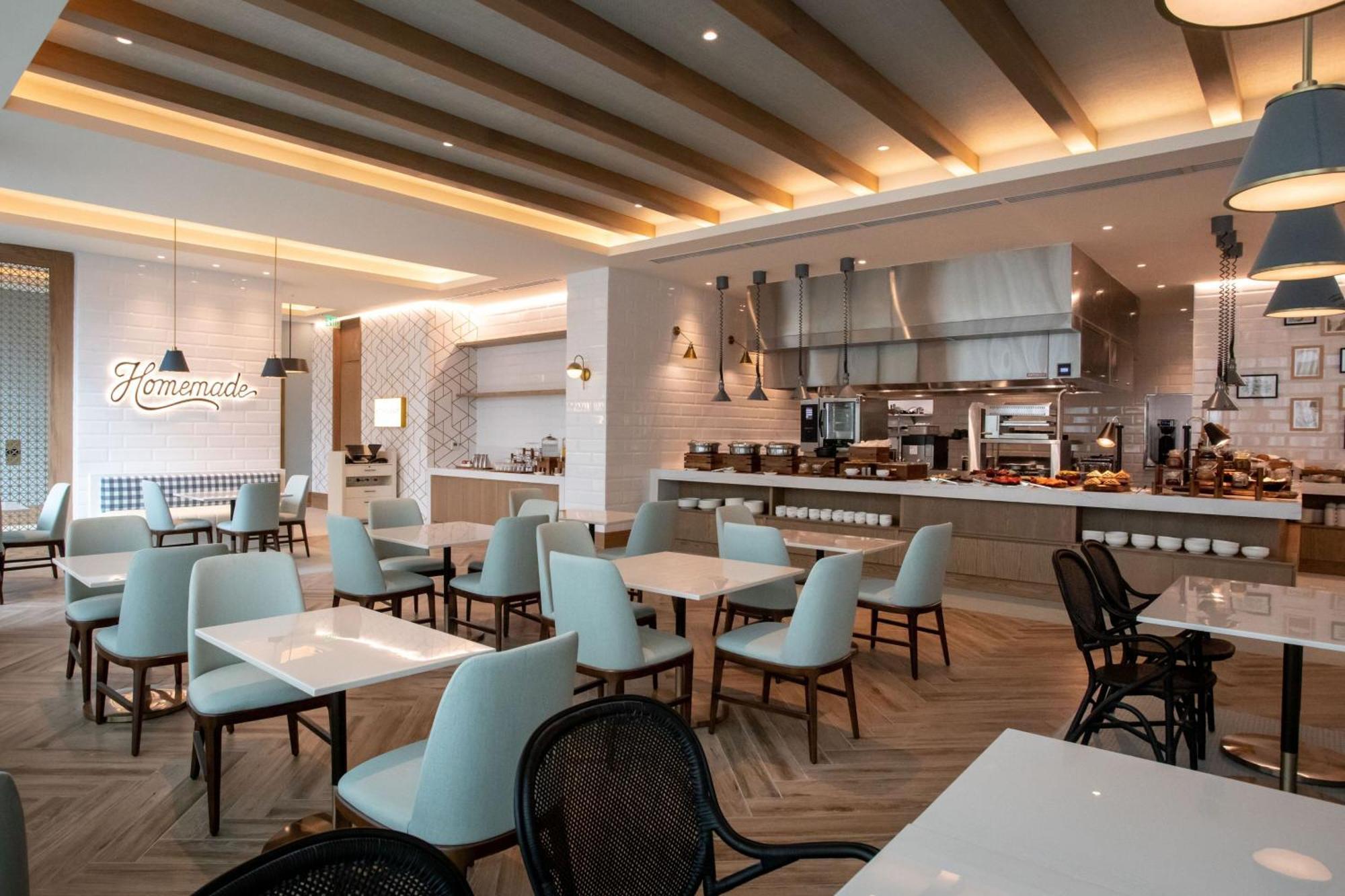 Courtyard By Marriott Santo Domingo Piantini Hotel Exterior photo