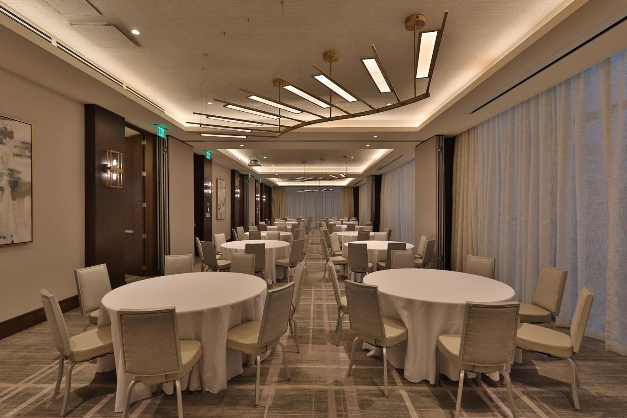 Courtyard By Marriott Santo Domingo Piantini Hotel Exterior photo