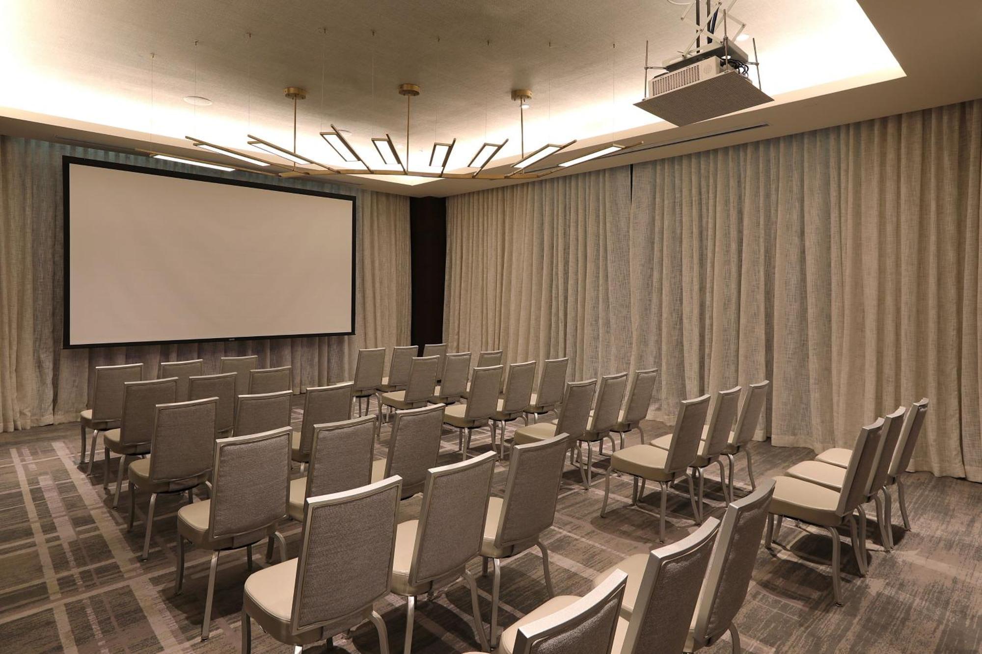 Courtyard By Marriott Santo Domingo Piantini Hotel Exterior photo